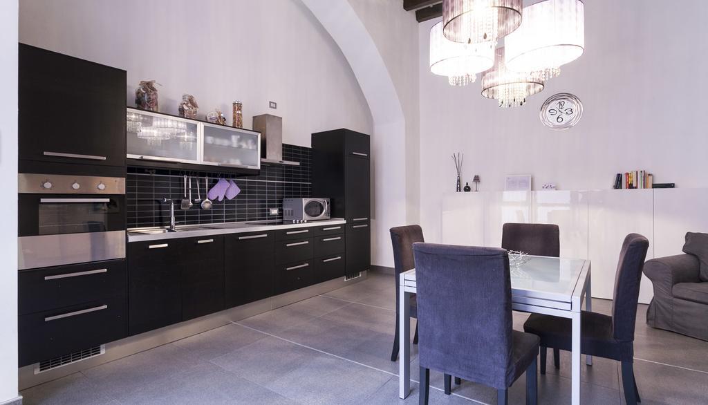 Italianway-Colombo 5 Lägenhet Milano Exteriör bild