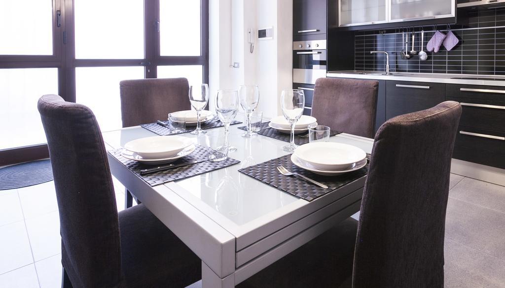 Italianway-Colombo 5 Lägenhet Milano Exteriör bild